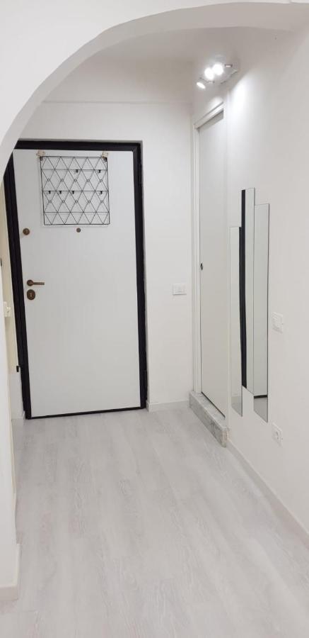 Holiday House Fieravecchia Salerno Ngoại thất bức ảnh